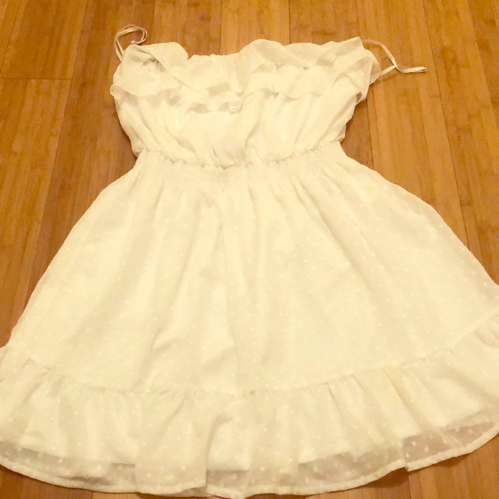 White strapless Lilly Pulitzer dress